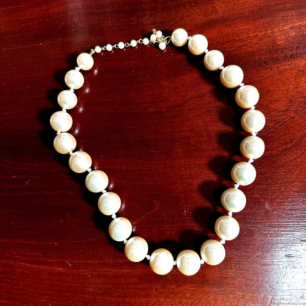 Faux Pearl Necklace Choker Oversized Statement Jewelry Preppy Strand Maximalism